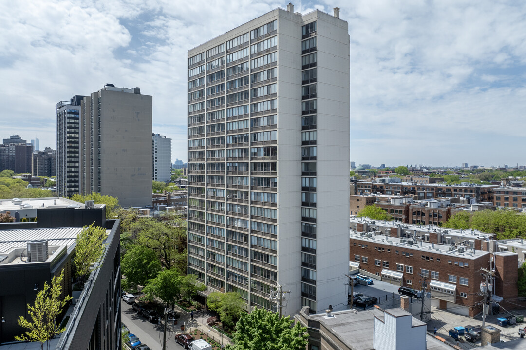 Hampden Tower in Chicago, IL - Foto de edificio