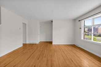 2321 Tilghman St in Allentown, PA - Building Photo - Building Photo