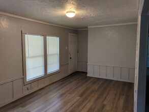3010 Tanglewood Ave in West Orange, TX - Building Photo - Building Photo