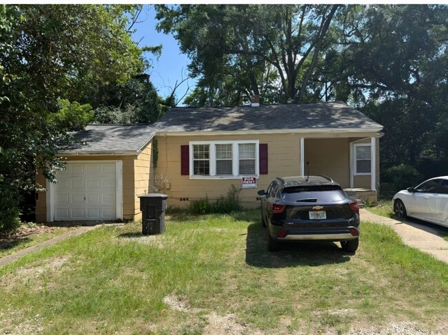 property at 111 Westridge Dr