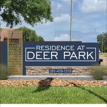 Residence at Deer Park Apartments in Deer Park, TX - Foto de edificio - Building Photo