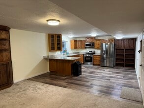 422 E 200 N in Pleasant Grove, UT - Building Photo - Building Photo