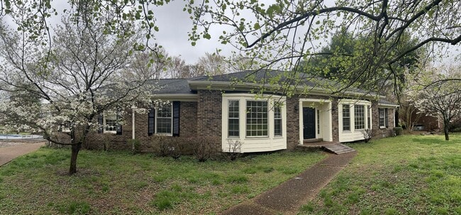 property at 3004 Grassland Meadows Ct