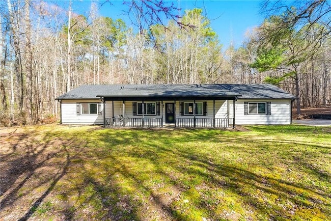 5785 Woodruff Rd in Fairburn, GA - Building Photo - Building Photo