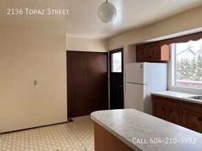 2136 Topaz St in Abbotsford, BC - Building Photo - Building Photo