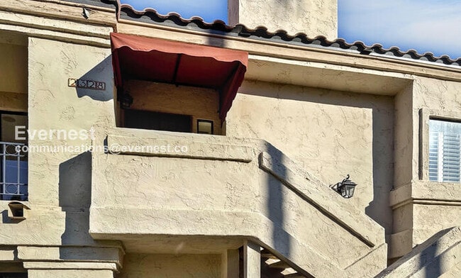 property at 9708 E Vía Linda