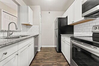 3670 S John Hix Rd in Wayne, MI - Building Photo - Building Photo