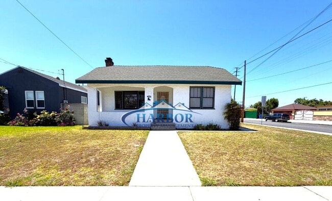 property at 1667 N Lagoon Ave