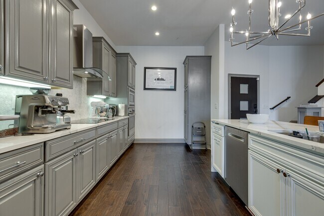 2905 Parthenon Ave in Nashville, TN - Building Photo - Building Photo