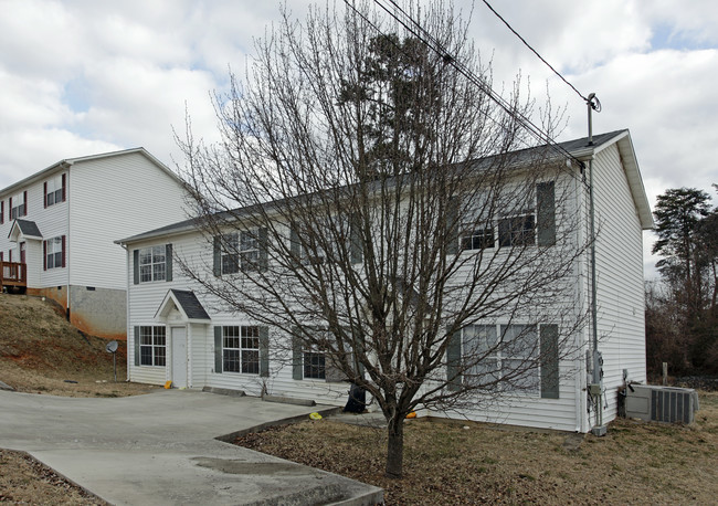 1214-1232 Ferd Hickey Rd in Knoxville, TN - Foto de edificio - Building Photo