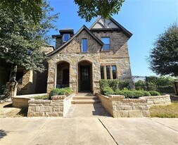 1230 Lace Bark Way in Arlington, TX - Building Photo