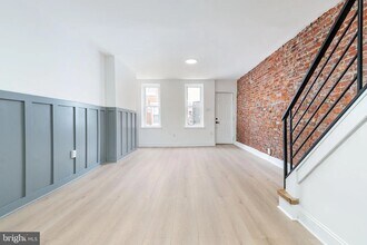 2133 Latona St in Philadelphia, PA - Building Photo - Building Photo