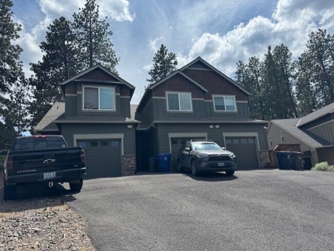 property at 459 SW Garfield Ave