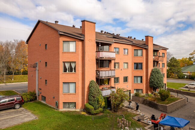 9060 Ceres Rue in Montréal, QC - Building Photo - Building Photo