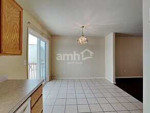 4086 W 5400 S in Roy, UT - Foto de edificio - Building Photo