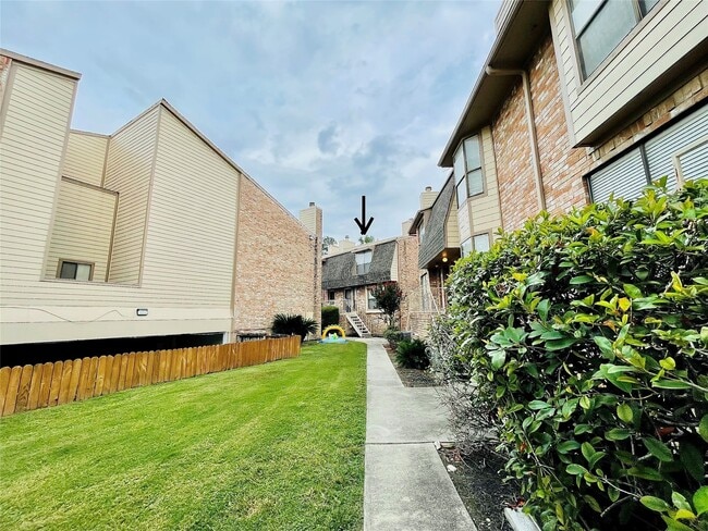 property at 2103 Place Rebecca Ln
