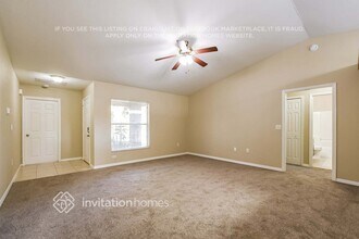 4736 Robin Dr in St. Cloud, FL - Foto de edificio - Building Photo