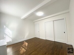 WEST 68 STREET in New York, NY - Building Photo - Building Photo