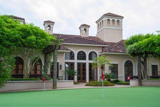 Village on the Lake in Houston, TX - Foto de edificio - Building Photo