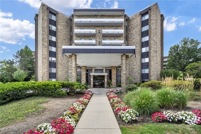 property at 2202 Acacia Park Dr