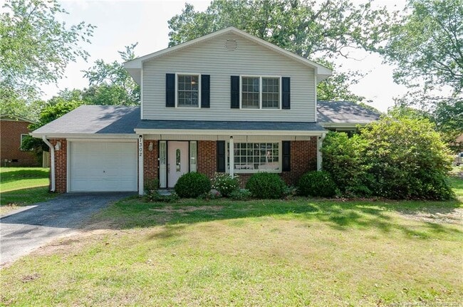 1302 Kienast Dr in Fayetteville, NC - Building Photo - Building Photo