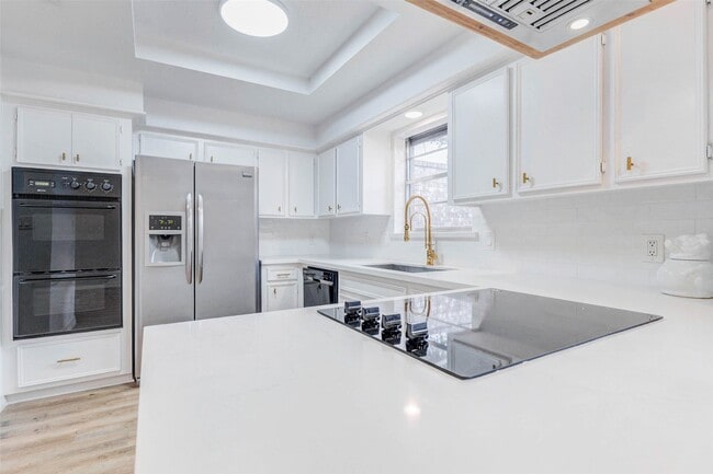 10720 Briar Forest Dr