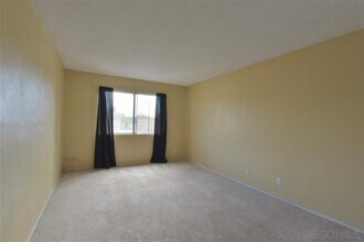 1645 Emerald St in San Diego, CA - Foto de edificio - Building Photo