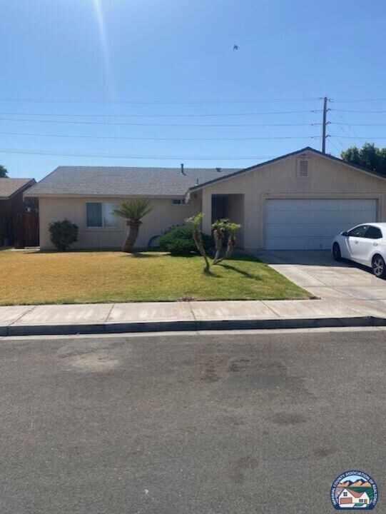 1171 Baker Ave in Heber, CA - Building Photo