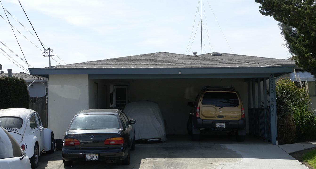 2623 Renton Way in Castro Valley, CA - Building Photo