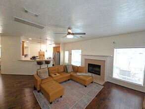 16514 Bluff Springs Dr in Houston, TX - Building Photo - Building Photo