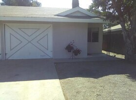 25982 Tamarisk Dr in Hemet, CA - Building Photo