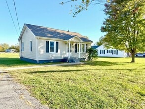 211 Sanderson Dr in Hopkinsville, KY - Building Photo - Building Photo