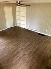 5930 Warrior River Rd in Bessemer, AL - Foto de edificio - Building Photo