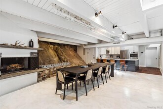 53 Woods Rd in Tuxedo Park, NY - Building Photo - Building Photo