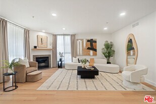 1222 S Westgate Ave in Los Angeles, CA - Building Photo