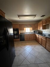 2713 N Northwest Dr in Hobbs, NM - Building Photo - Building Photo