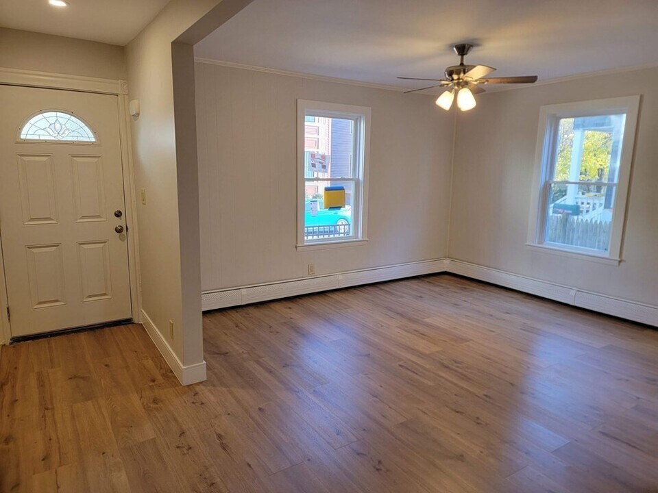 47 Kinnaird St in Cambridge, MA - Building Photo