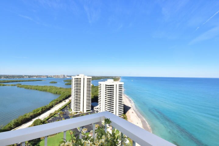5510 N Ocean Dr-Unit -25C in Riviera Beach, FL - Building Photo