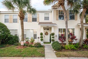 12466 Country White Cir in Tampa, FL - Building Photo