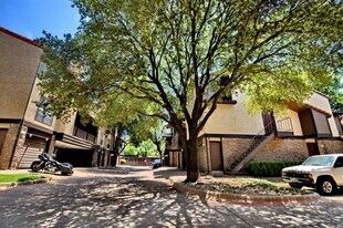 5630 Spring Valley Rd in Dallas, TX - Building Photo