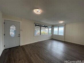 533 Hanana Pl in Honolulu, HI - Building Photo - Building Photo
