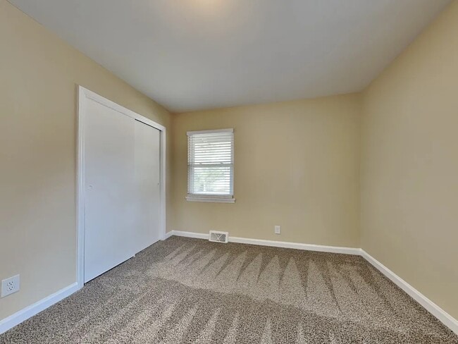 4214 Prairie Ave in Brookfield, IL - Building Photo - Building Photo