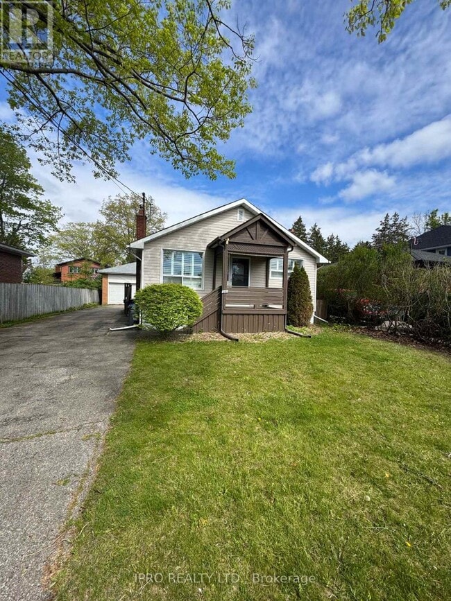 property at 251 Troy St