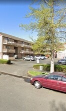 Kingston Manor in Tacoma, WA - Building Photo - Building Photo