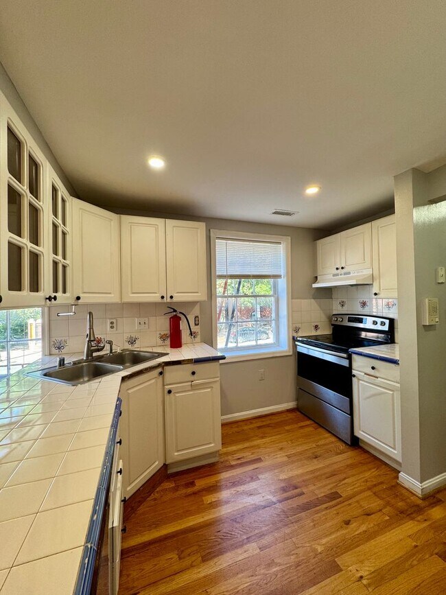 21 W Montgomery St in Baltimore, MD - Building Photo - Building Photo