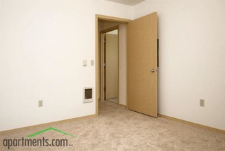 Parkside Apartments in Lebanon, OR - Building Photo - Interior Photo