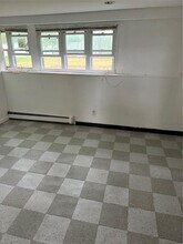 338 E Clinton Ave in Roosevelt, NY - Building Photo - Building Photo