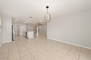 2612 51st St SW in Lehigh Acres, FL - Building Photo