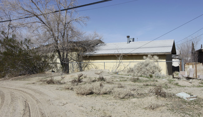 25659 W Main St in Barstow, CA - Foto de edificio - Building Photo