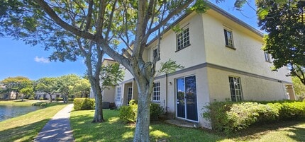 2014 Marsh Harbor Dr in Riviera Beach, FL - Building Photo - Building Photo